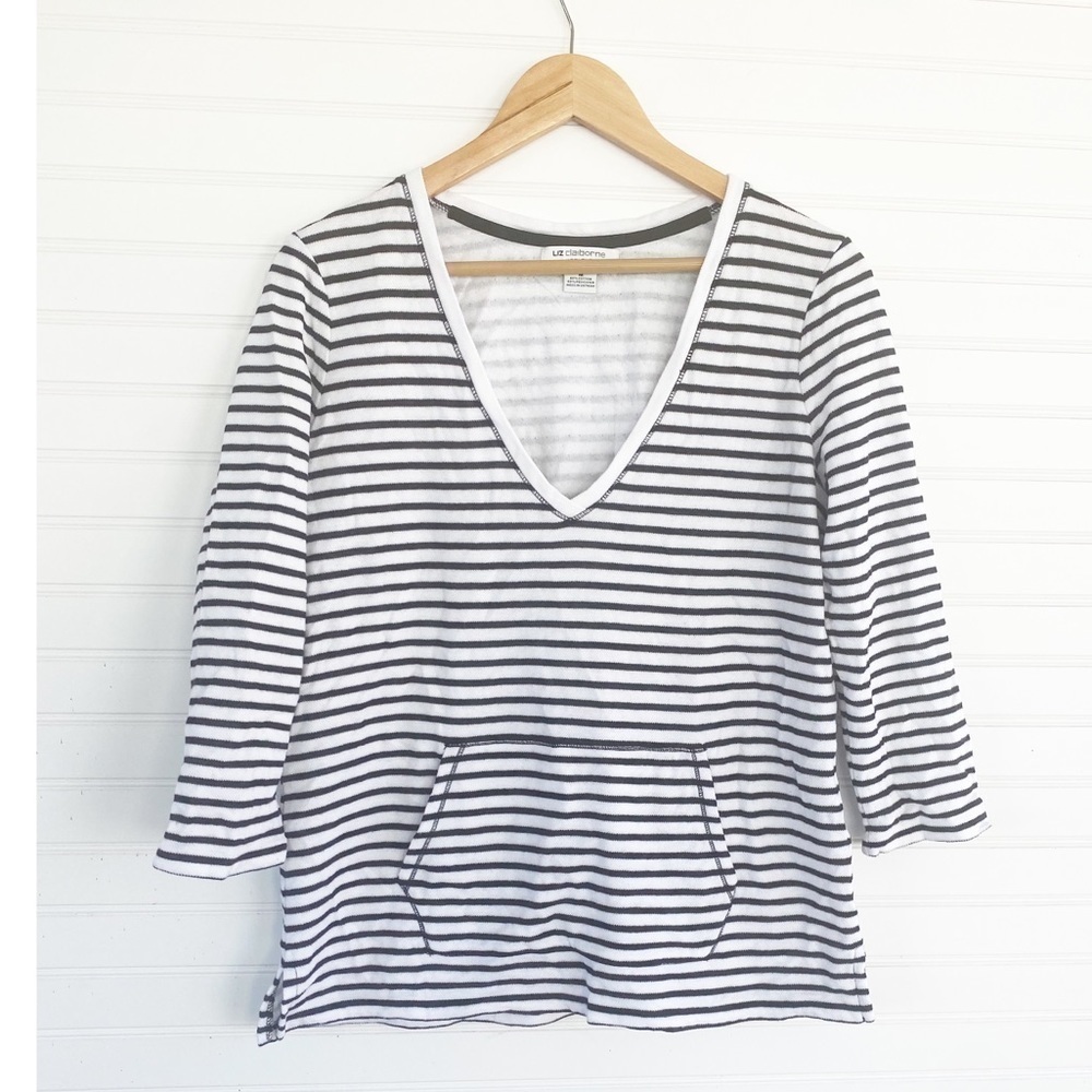Liz Claiborne Top M Striped V-Neck 3/4 Sleeve Kangaroo Pocket Black White
